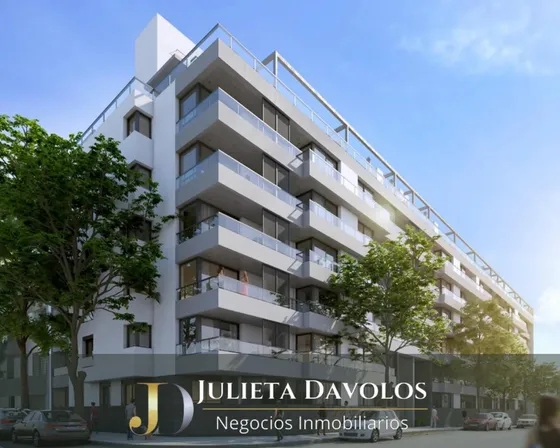 Edificio En Tres Cruces