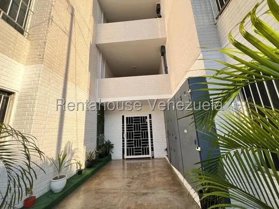 Apartamento En Venta En Vista Verde, Cabudare #// Mónica Carrasquel, Rah Centro Occidente /*# Oportunidad De Inversión