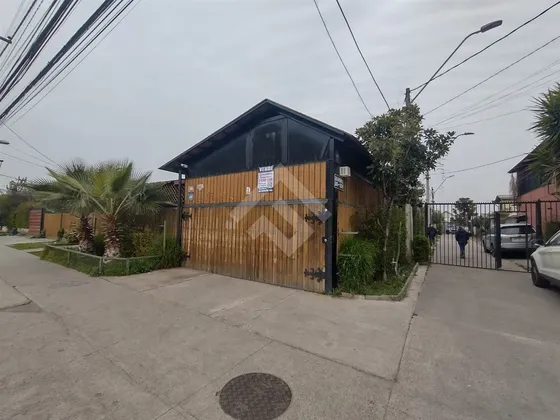 Casa Para Local Comercial En Venta En Maipú