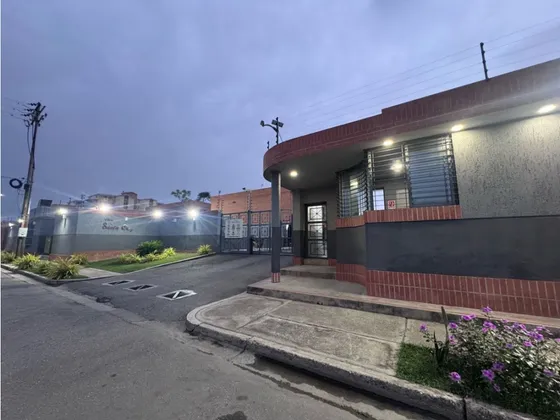 Town House En Venta Conj Residencial Santa Cruz San Diegomrr-9136120