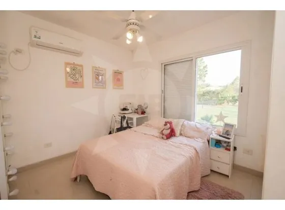 Casa En Venta, 4 Dormitorios, Aires Del Llano