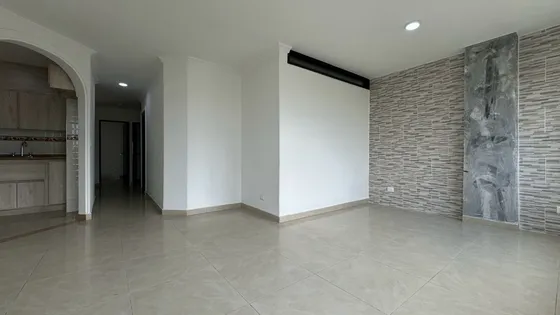 Apartamento Remodelado Con Terraza En Venta Barrio Las Mercedes