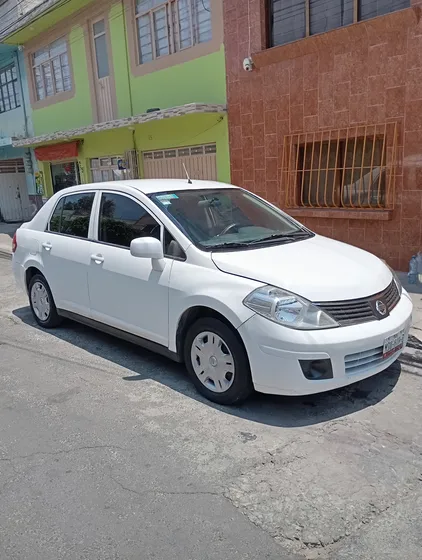 Nissan Tiida 1.8 Advance Sedan Mt