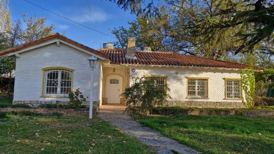 Casa En Chacras De Coria