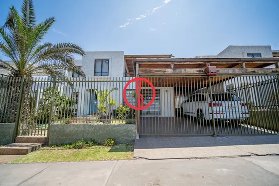 Se Vende Preciosa Casa Vista Al Mar En Exclusivo Condominio.