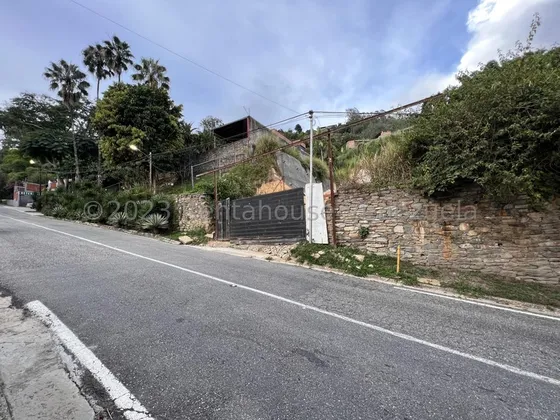 Se Vende Terreno En Alto Hatillo Mls #25-8416