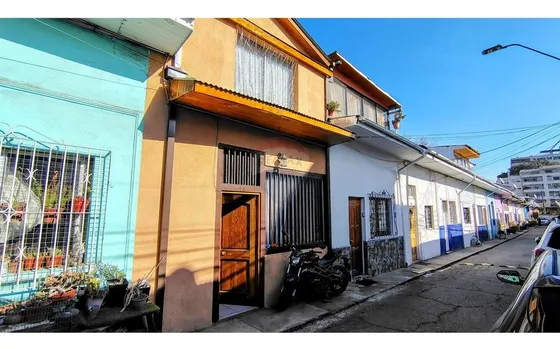  Casa En Recoleta: Moderna Y Acogedora 