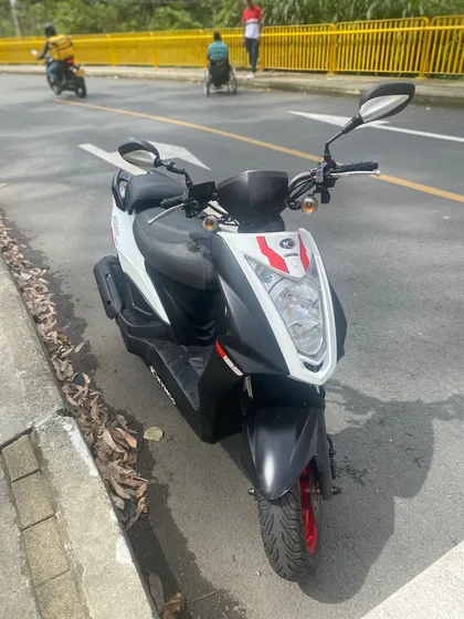 Agility Rs Naked