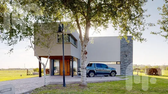 Venta De Casa En Haras Del Sur 3