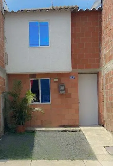 Venta De Casa De Dos Pisos -  Manzanares Sector 22 - Via Cali- Candelaria