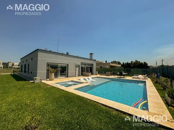 Casa En Lagos De Canning