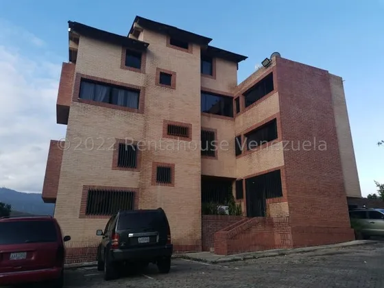 Apartamento En Venta Carialinda Mm Carabobo Amplio Iluminado Con Terraza Maletero Y Clima Fresco De Montaña
