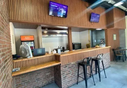 Arriendo De Local Comercial En Maipu 