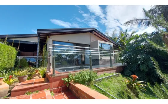 Rhbr-11289 (finca) Piso 1 (sector Rionegro, Vda Rancherias)
