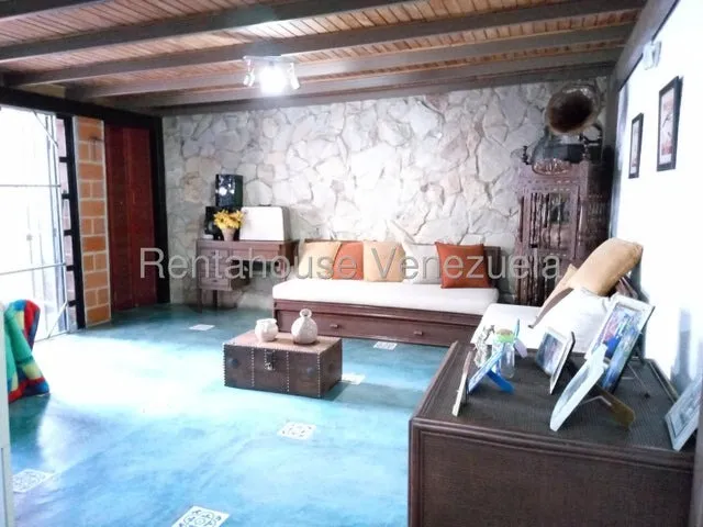 Maria Gonzalez 25-18963 Apartamento En Venta Tazajal Naguanagua, Planta Baja, Conjunto Privado Con Agua De Pozo Cerca De Centro Comerciales.