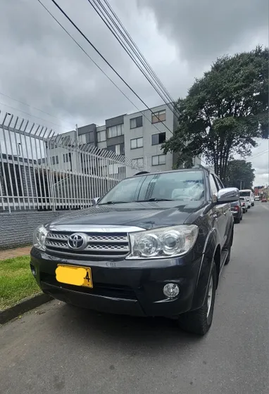 Toyota Fortuner 2.7l 4x4