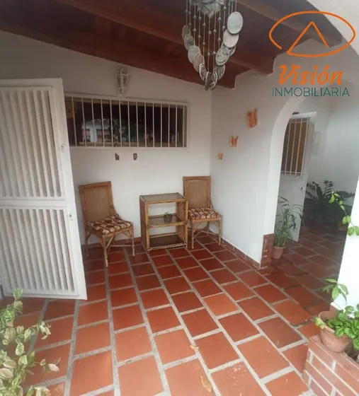 Casa En Venta Urbanización Jardines De Santa Rosa Cúa Edo Miranda.