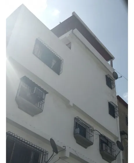 Venta De Casa Tres Niveles 45000$  Calle Comercio.catia350m2