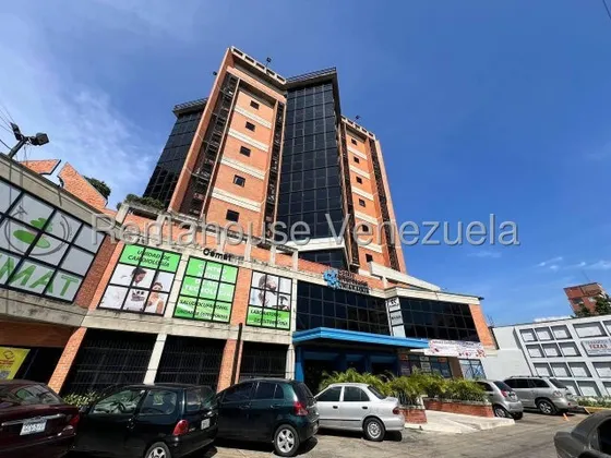 Cf Amplio Local Comercial En Alquiler En Zona De Alto Tráfico De Av. Mariño De Maracay!! Listing 25-8637