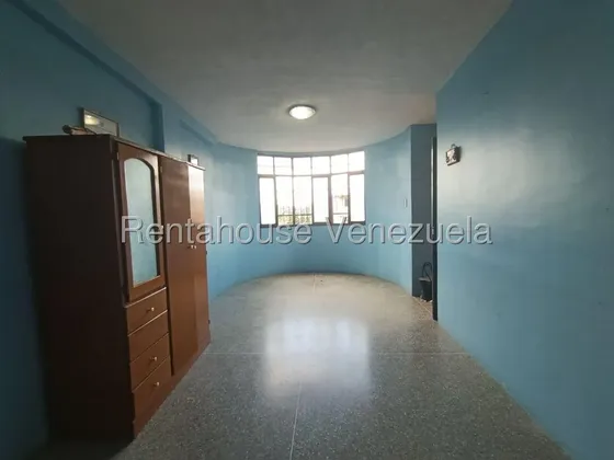Venta Apartamento En Conjunto Cerrado Cerca De La Avenida Intercomunal Cabudare-barquisimeto Lara !27-3560 Aa/