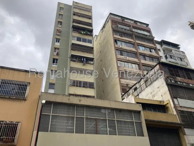 Tu Refugio En El Corazón De Caracas Con Una Vista Soñada Al Ávila. Mls #25-14978