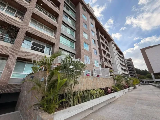 Ji 27-3008. En Venta Pent- House De 270m2 Ubicado En La Urb. Escampadero. Caracas.