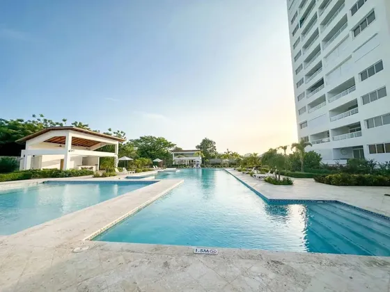 Apartamento En El Boulevar De Juan Dolio De 3 Habitaciones Vista Al Mar Res. Coral Cliffs