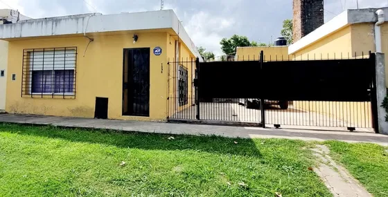 Venta Casa Ph 3 Amb Con Cochera En Libertad Merlo 