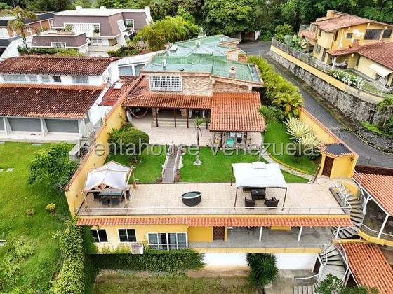 Se Vende Bella Casa En La Lagunita Country Club Mls 25-24804