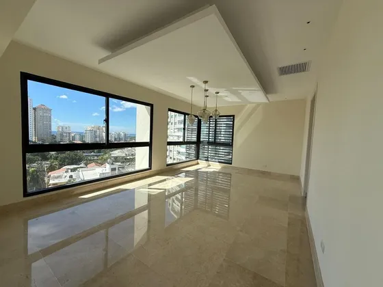 Amplio Apartamento Uno Por Piso De 4 Habitaciones Y 4 Parqueos