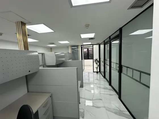 Rd Alquiler Oficina En El Centro Empresarial El Este Chacao - Cliente Directo