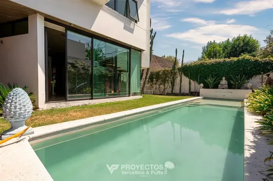 Casa En Venta De 5 Dorm. En Vitacura