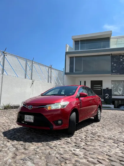 Toyota Yaris 1.5 Core Sedan Mt