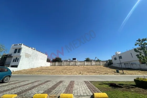 Terreno Prometedor En Tlajomulco De Zuñiga