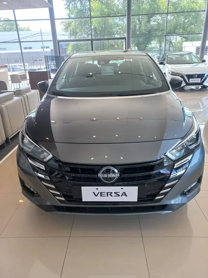 Nissan Versa 1.6 Advance At