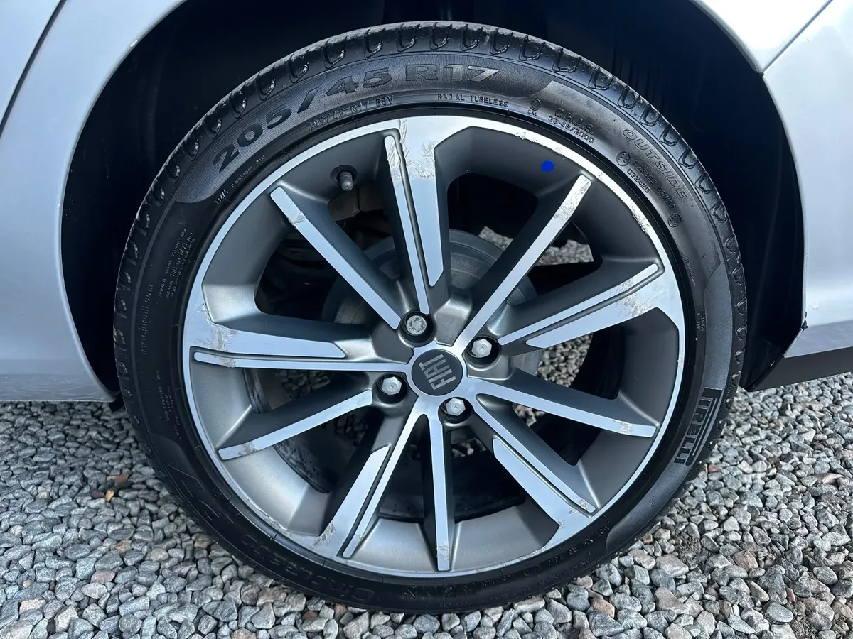 Fiat Cronos 1.8 16v Precision5655937144494694415