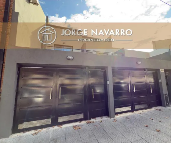 Triplex A Estrenar En Excelente Ubicación