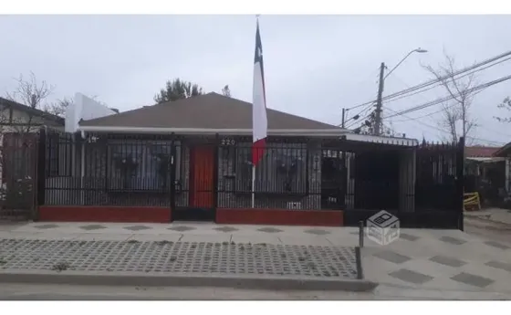 Venta Casa Belloto Centro Con Estacionamiento