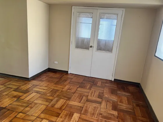 Arriendo Dos Dormitorios A Pasos  Clínica Dávila Y Del Metro