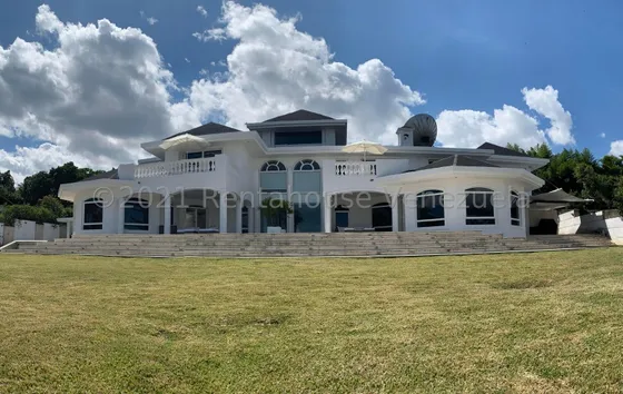 Casa En Venta En La Lagunita Country Club 