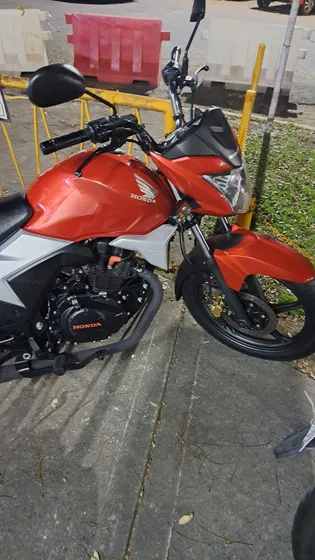 Honda Glh 150. Color Rojo.