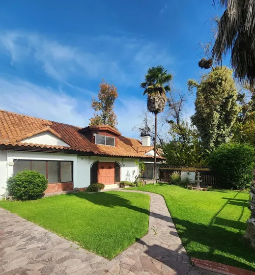 Venta Casa Amplia En Principe De Gales, La Reina