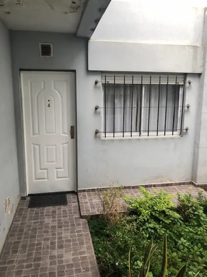 Venta Ph 3 Ambientes Con Patio En Banfield.