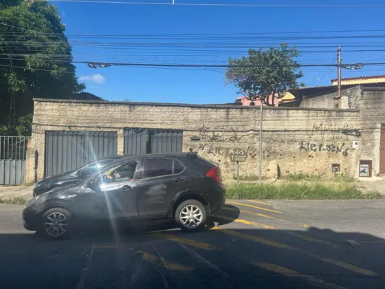 Vendo Lote 360 M ,com Casa 70m, Avenida , Ótima Localização