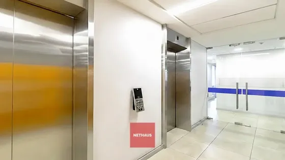 Nethaus Arrienda Excelente Oficina De 275 M2 En Las Condes