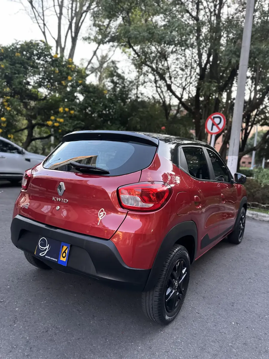 Renault Kwid ICONIC640114244830731213