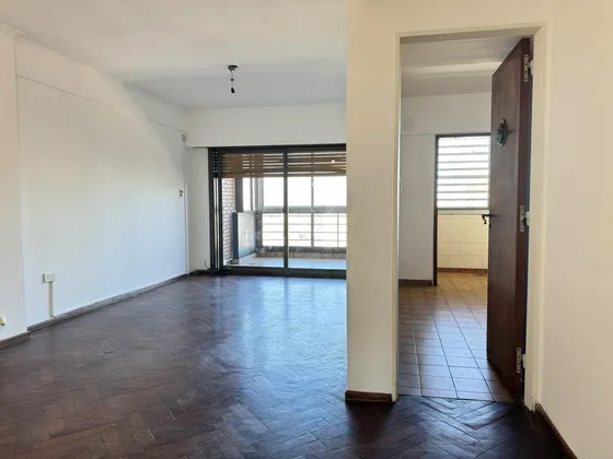 Departamento De 2 Dormitorios Con Cochera