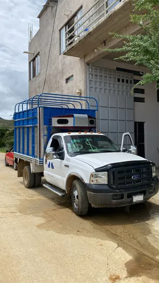Ford Super Duty Chasis 5.4