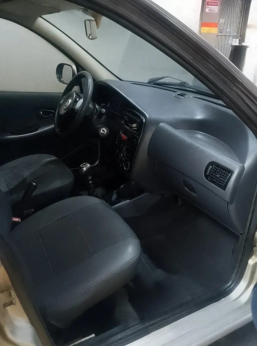 Fiat Siena 2007 1.0 Fire Celebration Flex 4p — foto 6