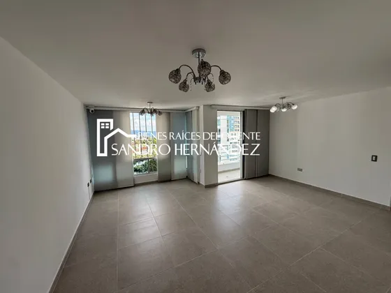 Venta De Apartamento Conjunto Britania Sector El Cacique.